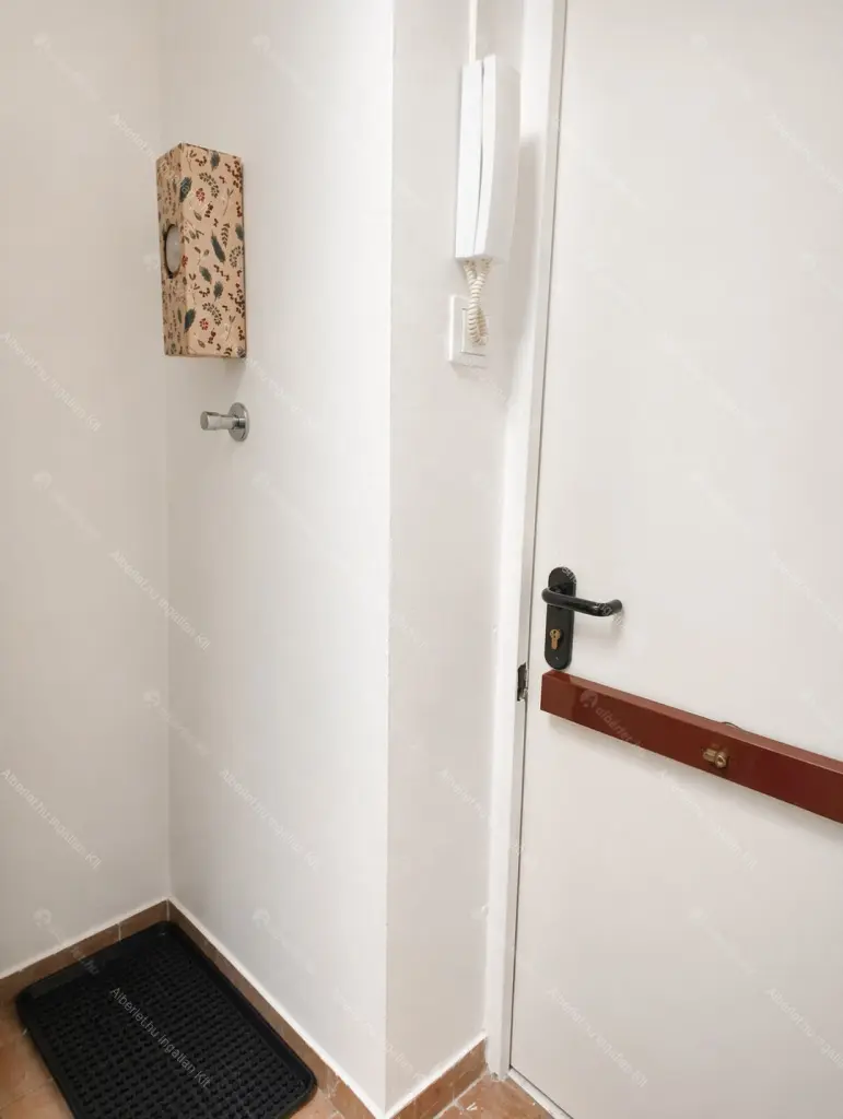 Kiadó albérlet 185000 Ft/hó áron: Budapest, VII. kerület  Thököly út. Mérete: 20 nm, 1 szobás | Alberlet.hu - 6705651