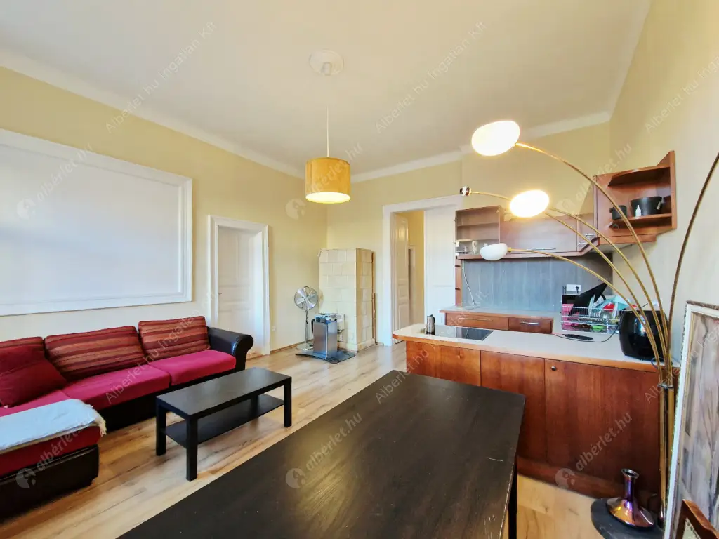 Kiadó albérlet 270000 Ft/hó áron: Budapest, VII. kerület  Thököly út. Mérete: 60 nm, 1 szobás | Alberlet.hu - 6584717