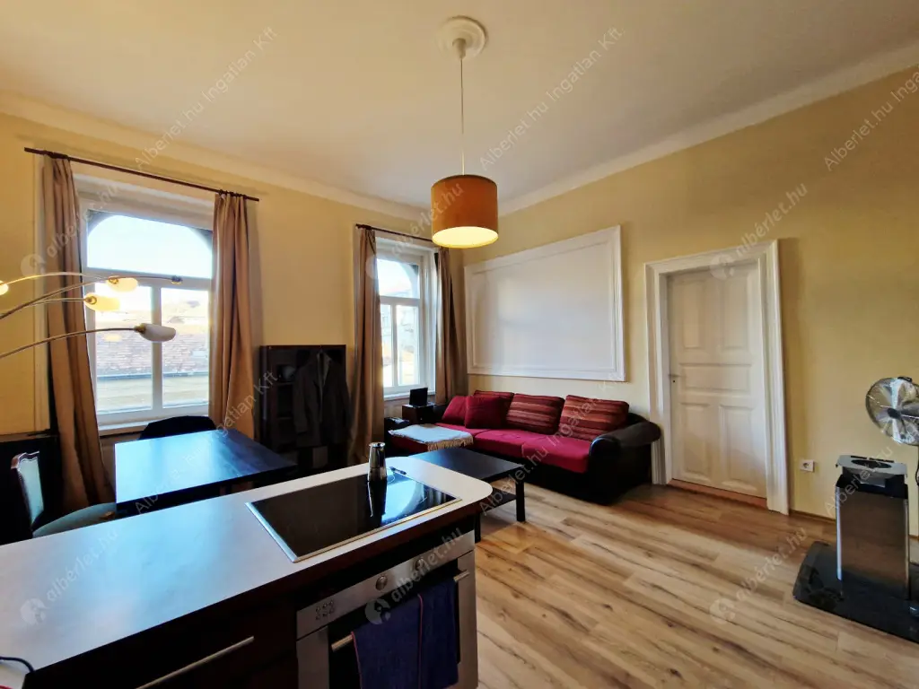 Kiadó albérlet 270000 Ft/hó áron: Budapest, VII. kerület  Thököly út. Mérete: 60 nm, 1 szobás | Alberlet.hu - 6584721