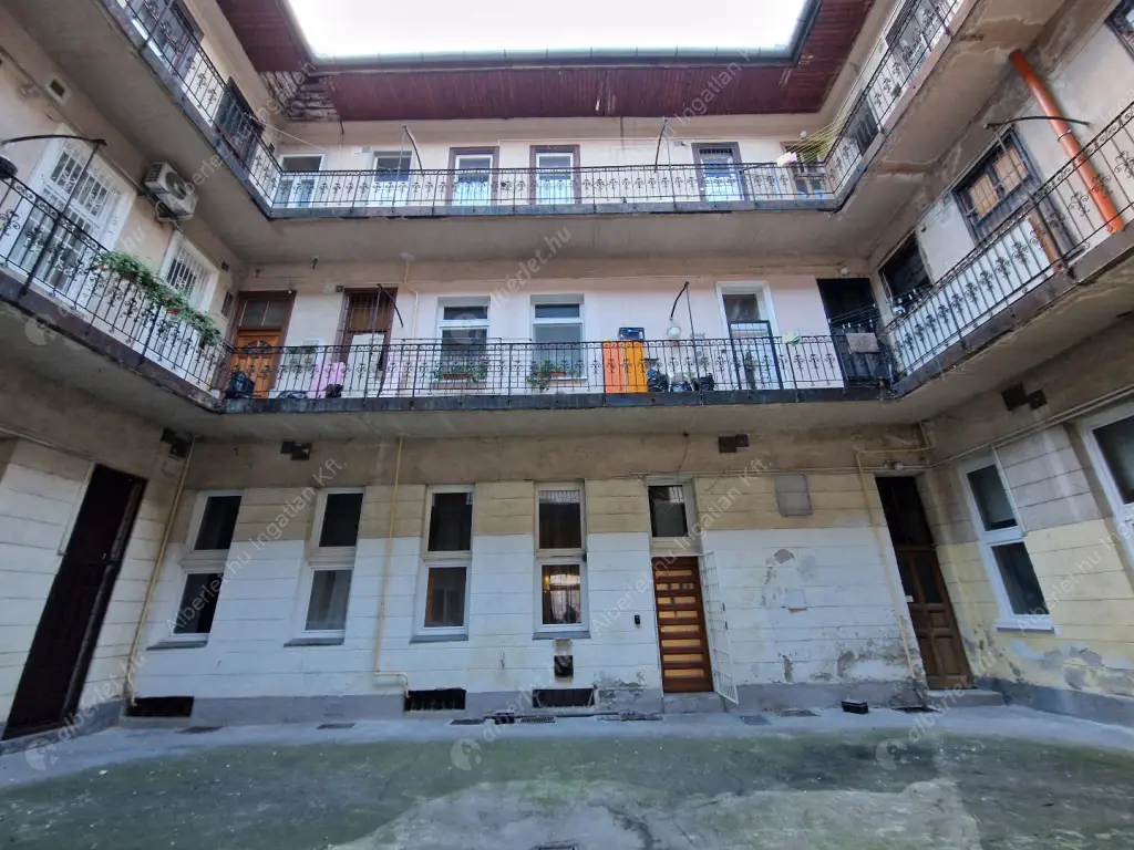 Kiadó albérlet 270000 Ft/hó áron: Budapest, VII. kerület  Thököly út. Mérete: 60 nm, 1 szobás | Alberlet.hu - 6584741