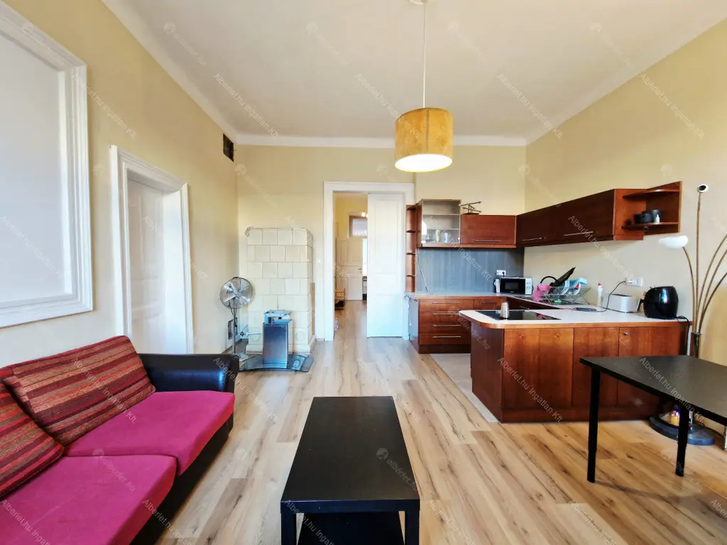 Kiadó albérlet 270000 Ft/hó áron: Budapest, VII. kerület  Thököly út. Mérete: 60 nm, 1 szobás | Alberlet.hu - 6649981