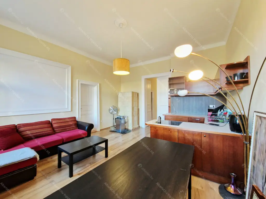 Kiadó albérlet 270000 Ft/hó áron: Budapest, VII. kerület  Thököly út. Mérete: 60 nm, 1 szobás | Alberlet.hu - 6649982