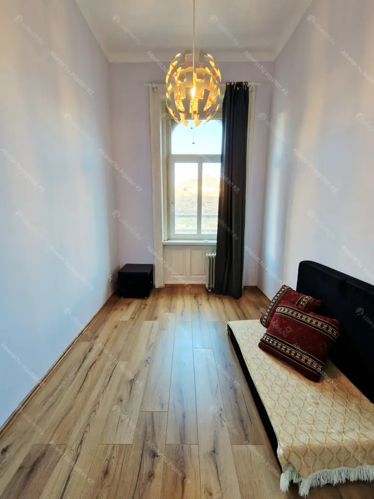 Kiadó albérlet 270000 Ft/hó áron: Budapest, VII. kerület  Thököly út. Mérete: 60 nm, 1 szobás | Alberlet.hu - 6649990