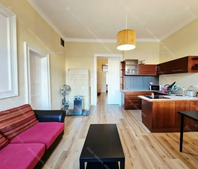 Kiadó albérlet 270000 Ft/hó áron: Budapest, VII. kerület  Thököly út. Mérete: 60 nm, 3 szobás | Alberlet.hu - 6648355