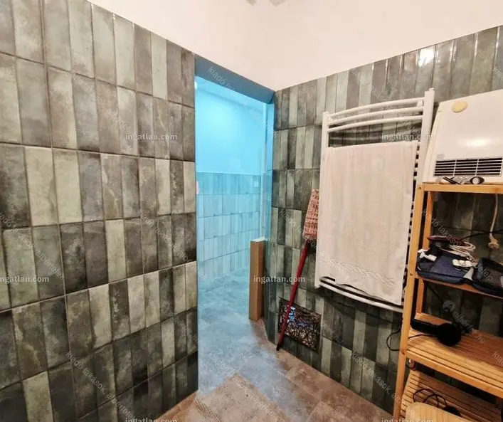 Kiadó albérlet 270000 Ft/hó áron: Budapest, VII. kerület  Thököly út. Mérete: 60 nm, 3 szobás | Alberlet.hu - 6648372