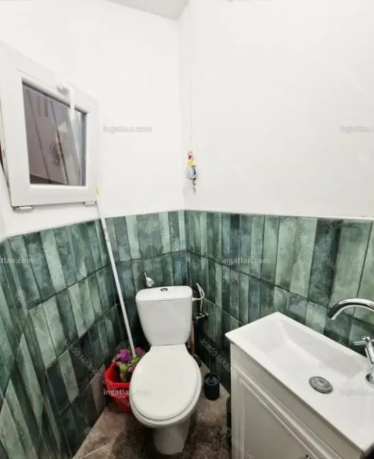 Kiadó albérlet 270000 Ft/hó áron: Budapest, VII. kerület  Thököly út. Mérete: 60 nm, 3 szobás | Alberlet.hu - 6648374