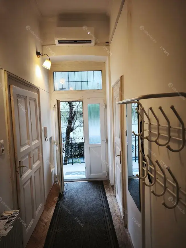 Kiadó albérlet 235000 Ft/hó áron: Budapest, VII. kerület  Thököly út. Mérete: 63 nm, 2 szobás | Alberlet.hu - 6690744