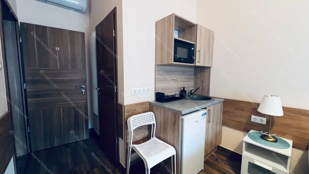 Kiadó albérlet 650000 Ft/hó áron: Budapest, VII. kerület  Thököly út. Mérete: 66 nm, 5 szobás | Alberlet.hu - 6699816