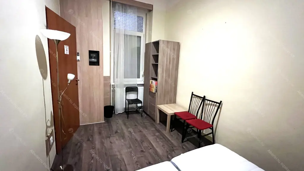 Kiadó albérlet 340000 Ft/hó áron: Budapest, VII. kerület  Thököly út. Mérete: 97 nm, 4 szobás | Alberlet.hu - 6673973