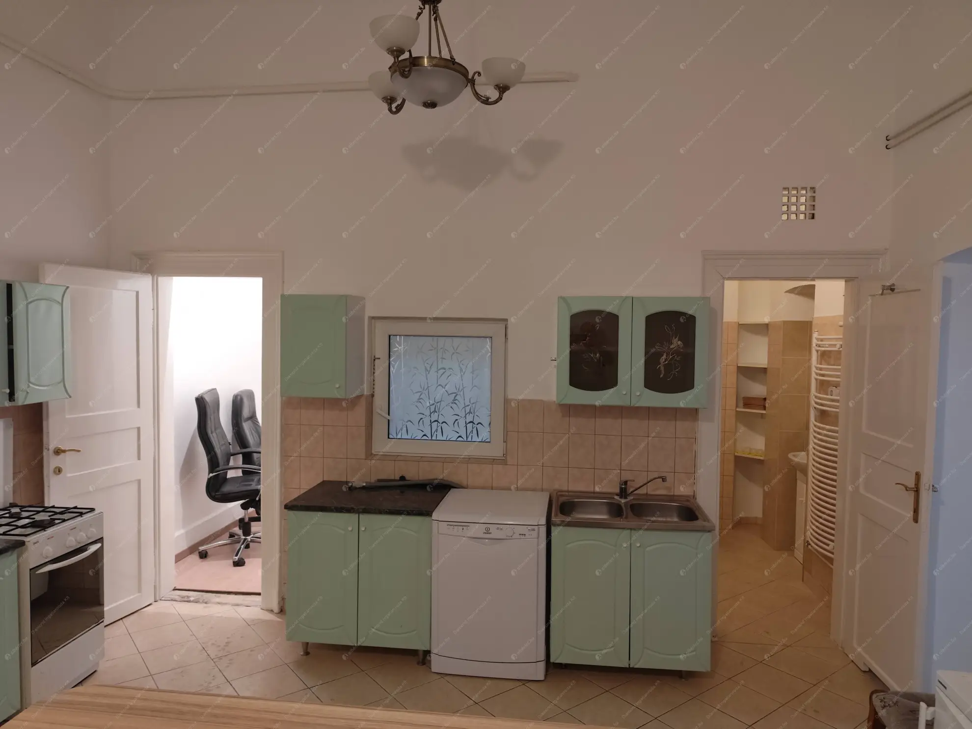 Kiadó albérlet 240000 Ft/hó áron: Budapest, VII. kerület  Tivadar utca. Mérete: 70 nm, 2 szobás | Alberlet.hu - 6545994