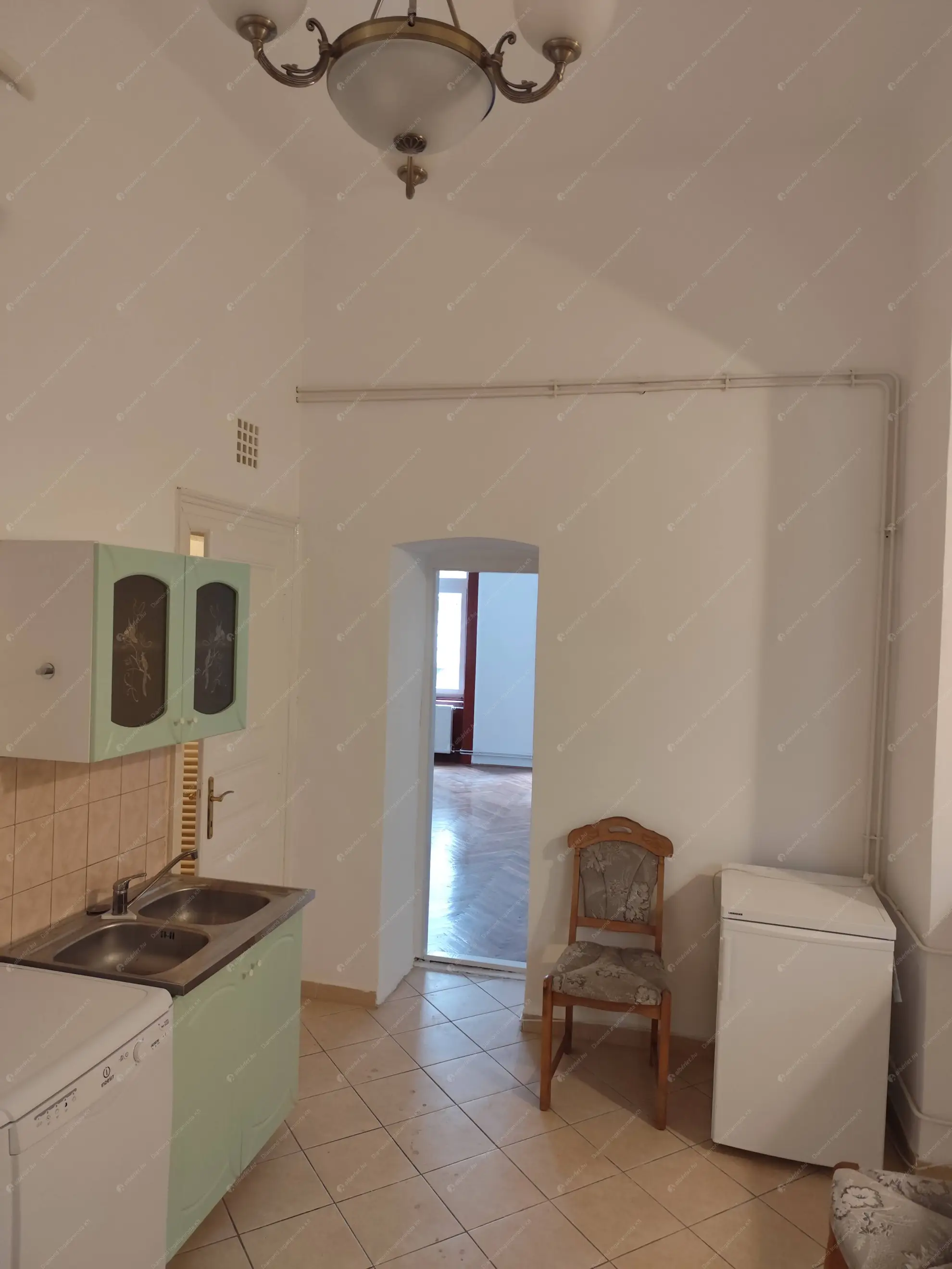 Kiadó albérlet 240000 Ft/hó áron: Budapest, VII. kerület  Tivadar utca. Mérete: 70 nm, 2 szobás | Alberlet.hu - 6545996