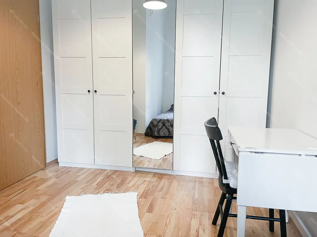 Kiadó albérlet 300000 Ft/hó áron: Budapest, VII. kerület  Vörösmarty utca. Mérete: 41 nm, 1 szobás | Alberlet.hu - 6685571