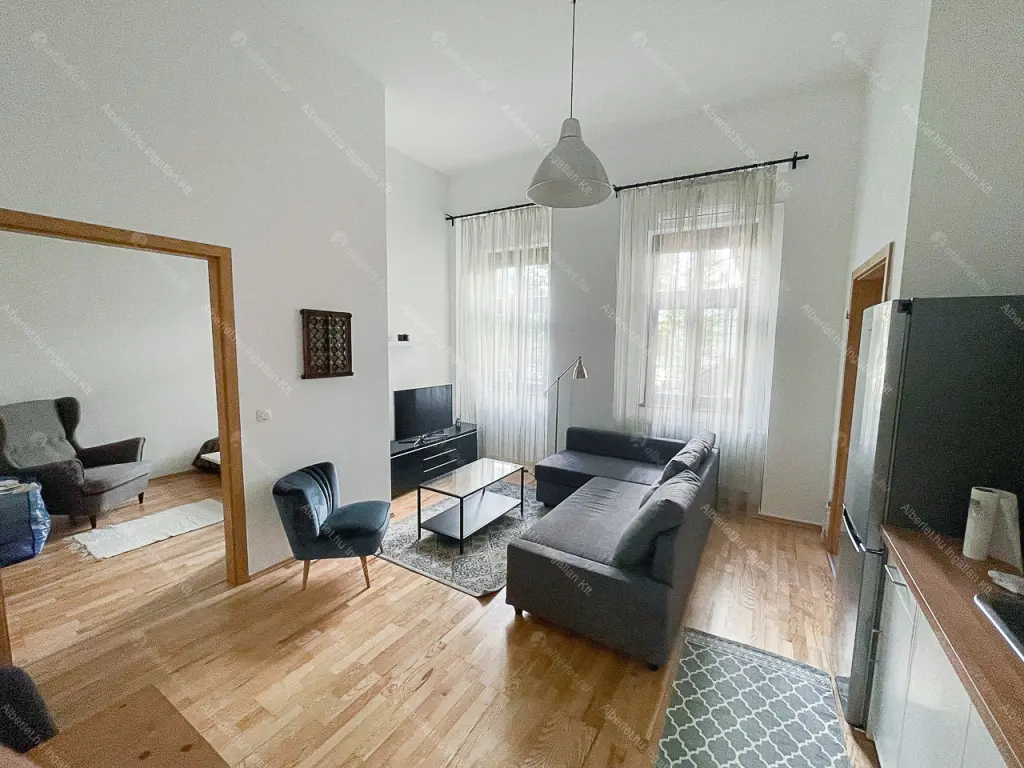 Kiadó albérlet 300000 Ft/hó áron: Budapest, VII. kerület  Vörösmarty utca. Mérete: 41 nm, 1 szobás | Alberlet.hu - 6687000