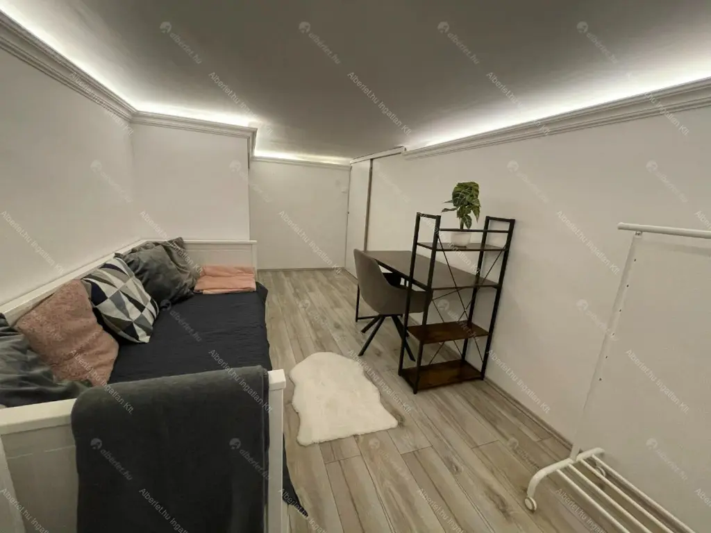 Kiadó albérlet 320000 Ft/hó áron: Budapest, VII. kerület  Wesselényi utca. Mérete: 38 nm, 1 szobás | Alberlet.hu - 6668238