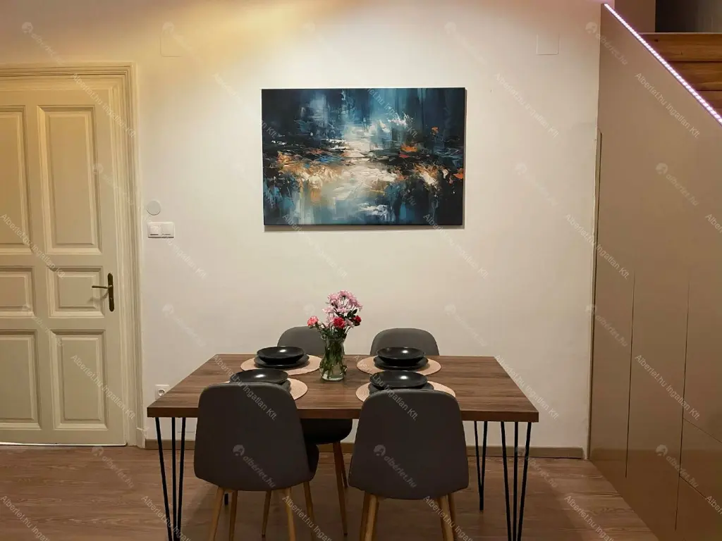 Kiadó albérlet 320000 Ft/hó áron: Budapest, VII. kerület  Wesselényi utca. Mérete: 38 nm, 1 szobás | Alberlet.hu - 6668240