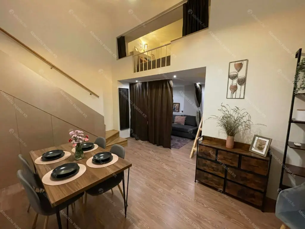 Kiadó albérlet 320000 Ft/hó áron: Budapest, VII. kerület  Wesselényi utca. Mérete: 38 nm, 1 szobás | Alberlet.hu - 6668248