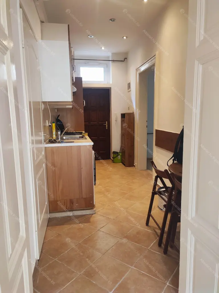 Kiadó albérlet 250000 Ft/hó áron: Budapest, VII. kerület  Wesselényi utca. Mérete: 46 nm, 2 szobás | Alberlet.hu - 6707352