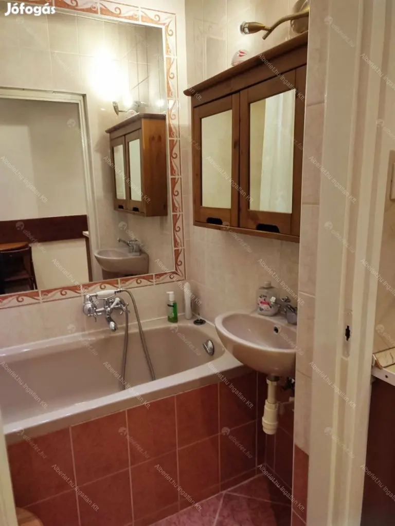 Kiadó albérlet 250000 Ft/hó áron: Budapest, VII. kerület  Wesselényi utca. Mérete: 46 nm, 2 szobás | Alberlet.hu - 6707359