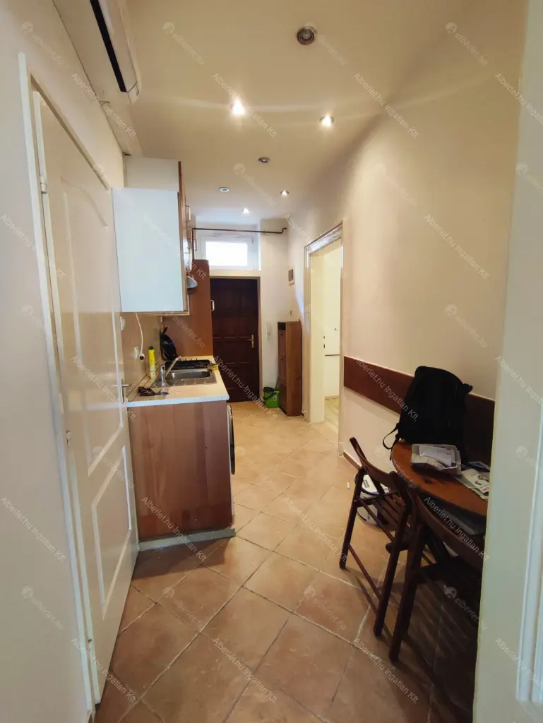 Kiadó albérlet 250000 Ft/hó áron: Budapest, VII. kerület  Wesselényi utca. Mérete: 46 nm, 2 szobás | Alberlet.hu - 6708742