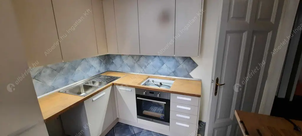 Kiadó albérlet 400000 Ft/hó áron: Budapest, VII. kerület  Wesselényi utca. Mérete: 96 nm, 3 szobás | Alberlet.hu - 6620872