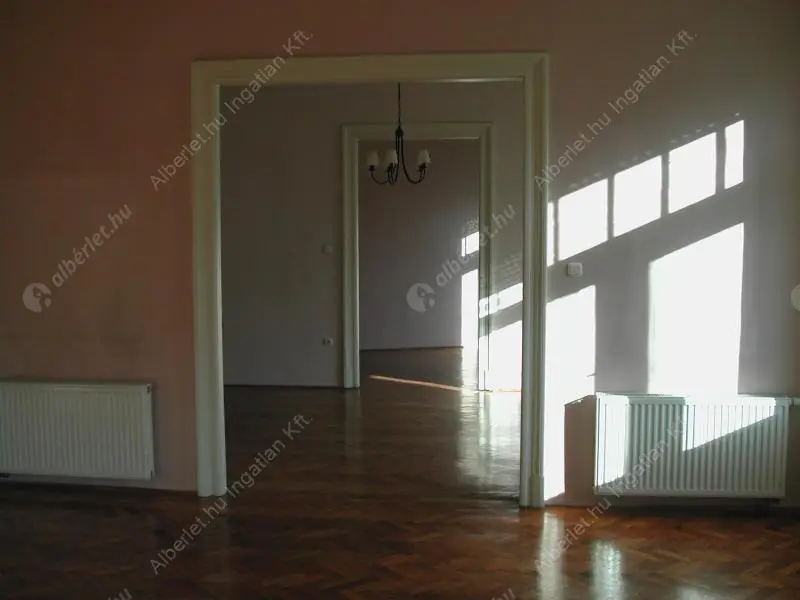 Kiadó albérlet 400000 Ft/hó áron: Budapest, VII. kerület  Wesselényi utca. Mérete: 96 nm, 3 szobás | Alberlet.hu - 6620875