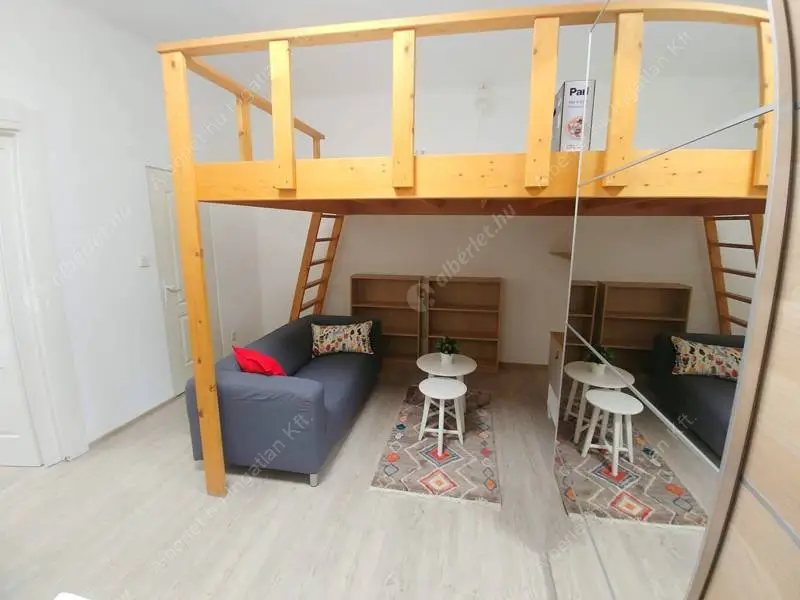 Kiadó albérlet 190000 Ft/hó áron: Budapest, VIII. kerület  Alföldi utca. Mérete: 38 nm, 1 szobás | Alberlet.hu - 6559830