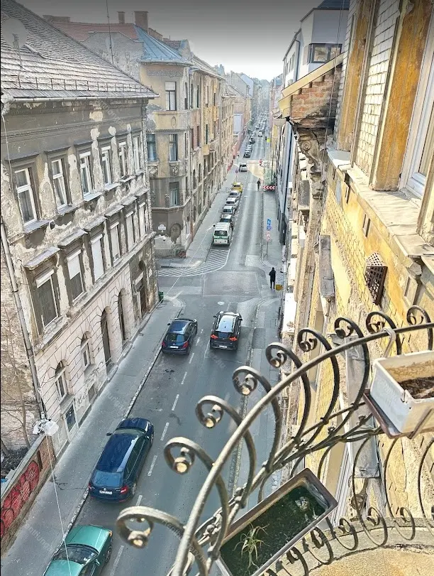 Kiadó albérlet 280000 Ft/hó áron: Budapest, VIII. kerület  Auróra utca. Mérete: 62 nm, 2 szobás | Alberlet.hu - 6709478