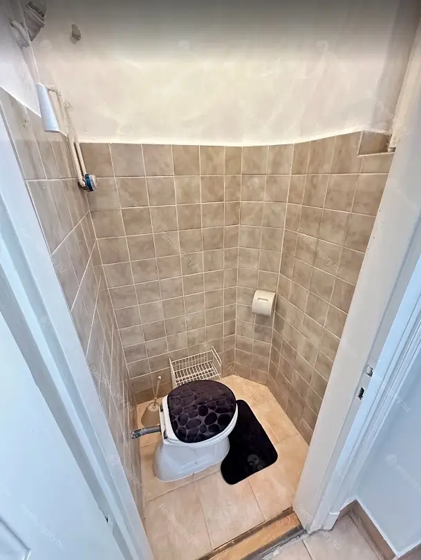 Kiadó albérlet 280000 Ft/hó áron: Budapest, VIII. kerület  Auróra utca. Mérete: 62 nm, 2 szobás | Alberlet.hu - 6709486