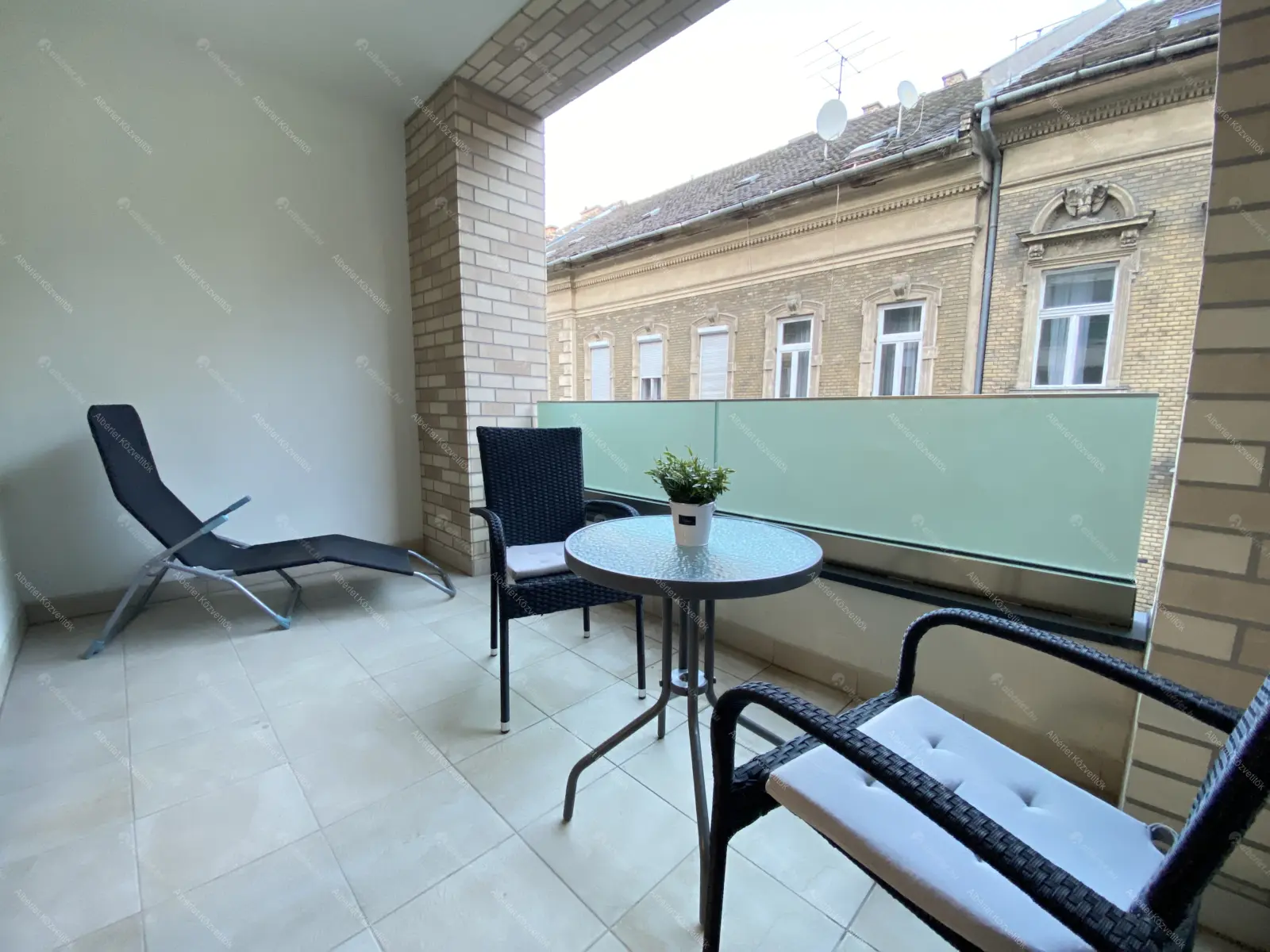 Kiadó albérlet 230000 Ft/hó áron: Budapest, VIII. kerület  Bacsó Béla utca. Mérete: 29 nm, 1 szobás | Alberlet.hu - 6647831