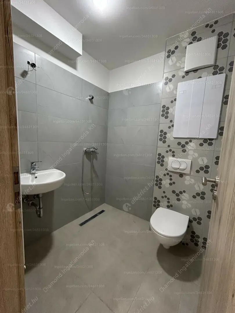 Kiadó albérlet 400000 Ft/hó áron: Budapest, VIII. kerület  Bacsó Béla utca. Mérete: 83 nm, 3 szobás | Alberlet.hu - 6487471