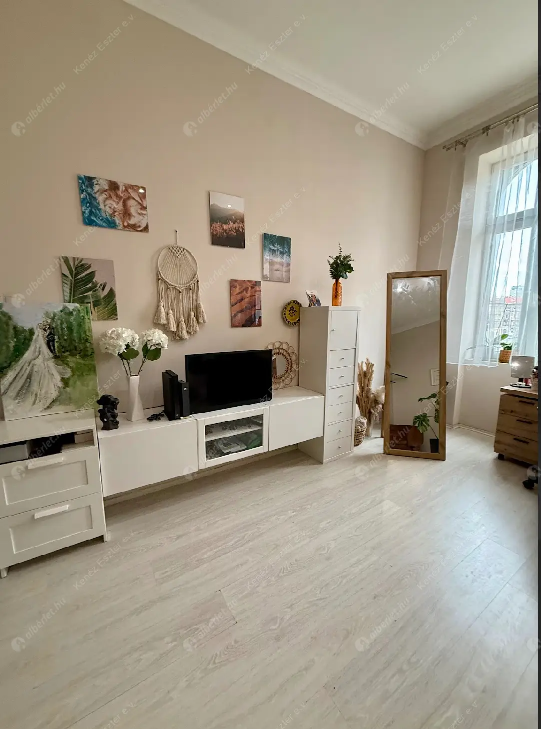 Kiadó albérlet 265000 Ft/hó áron: Budapest, VIII. kerület  Baross tér. Mérete: 57 nm, 1 szobás | Alberlet.hu - 6499804