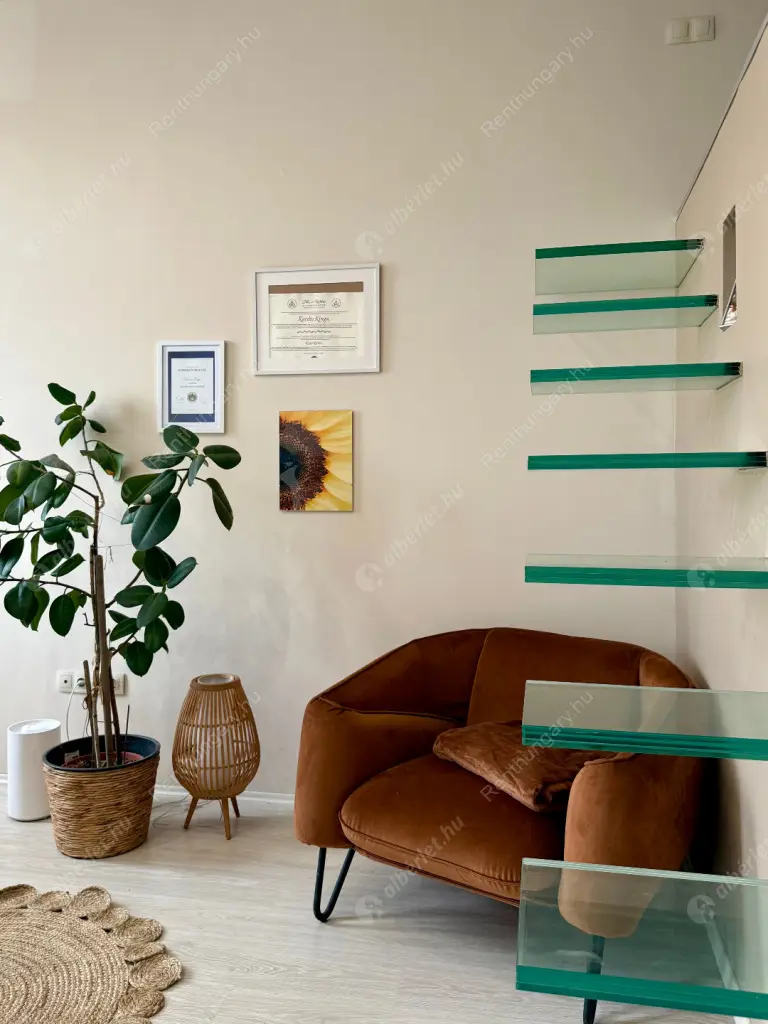 Kiadó albérlet 299000 Ft/hó áron: Budapest, VIII. kerület  Baross tér. Mérete: 57 nm, 1 szobás | Alberlet.hu - 6510291