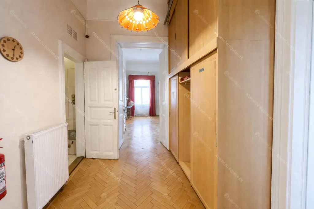 Kiadó albérlet 350000 Ft/hó áron: Budapest, VIII. kerület  Baross tér. Mérete: 95 nm, 3 szobás | Alberlet.hu - 6678941