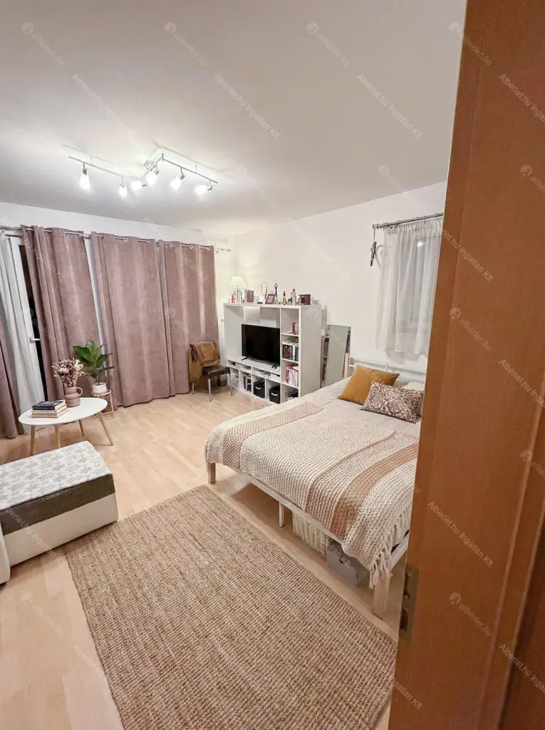 Kiadó albérlet 230000 Ft/hó áron: Budapest, VIII. kerület  Baross  utca . Mérete: 41 nm, 1 szobás | Alberlet.hu - 6642697