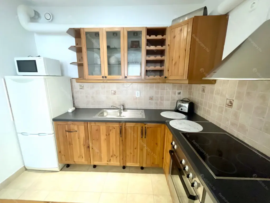 Kiadó albérlet 190000 Ft/hó áron: Budapest, VIII. kerület  Baross utca. Mérete: 35 nm, 1 szobás | Alberlet.hu - 6299855