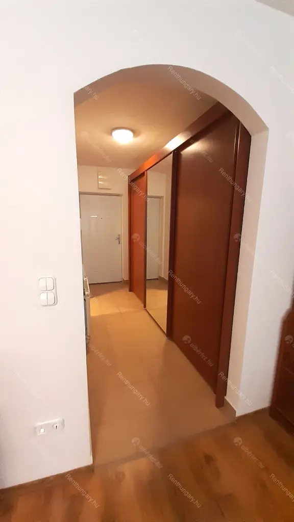 Kiadó albérlet 190000 Ft/hó áron: Budapest, VIII. kerület  Baross utca. Mérete: 35 nm, 1 szobás | Alberlet.hu - 6299862