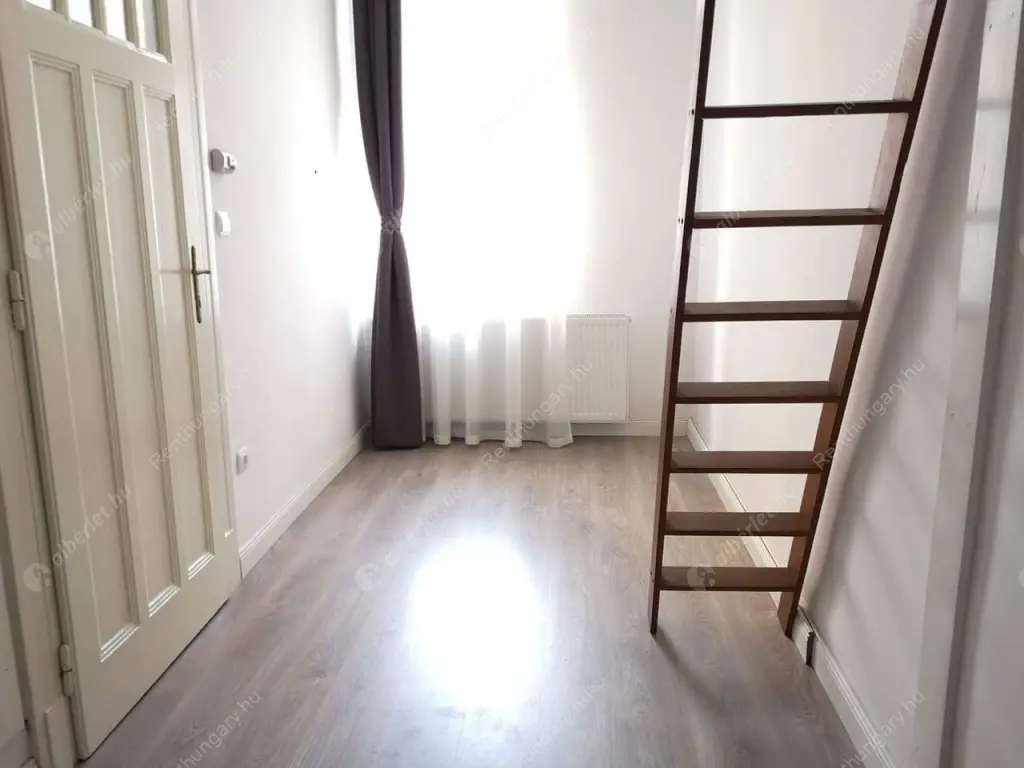 Kiadó albérlet 220000 Ft/hó áron: Budapest, VIII. kerület  Baross utca. Mérete: 44 nm, 2 szobás | Alberlet.hu - 6568998