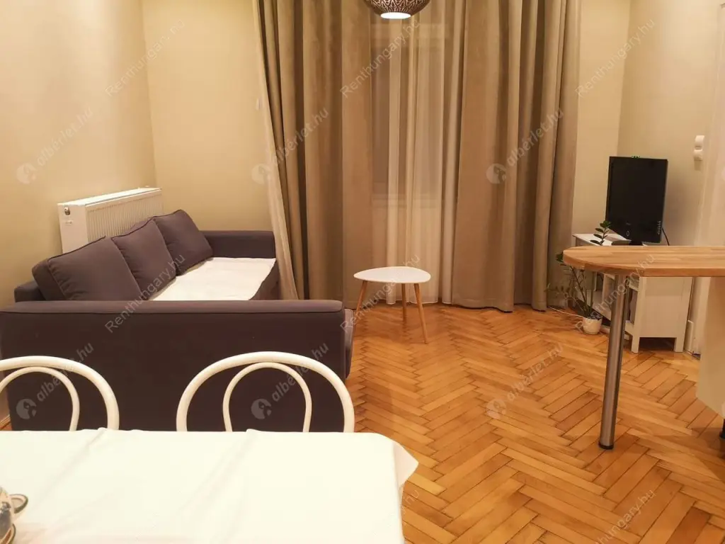 Kiadó albérlet 220000 Ft/hó áron: Budapest, VIII. kerület  Baross utca. Mérete: 44 nm, 2 szobás | Alberlet.hu - 6569006