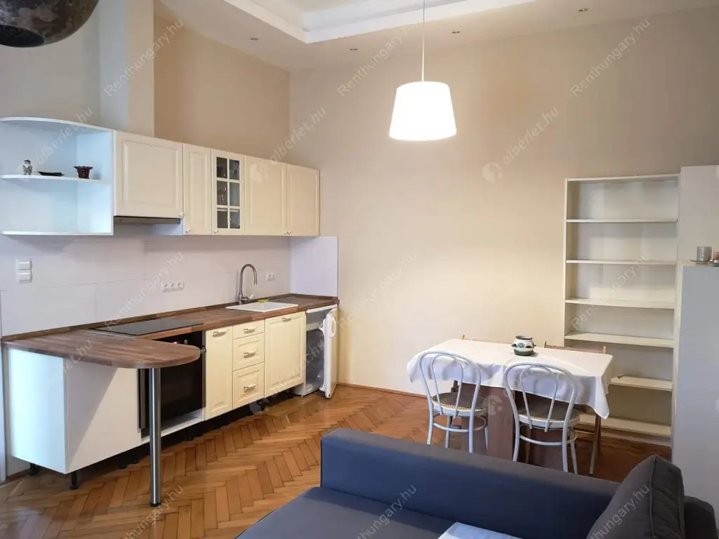 Kiadó albérlet 200000 Ft/hó áron: Budapest, VIII. kerület  Baross utca. Mérete: 44 nm, 2 szobás | Alberlet.hu - 6596586