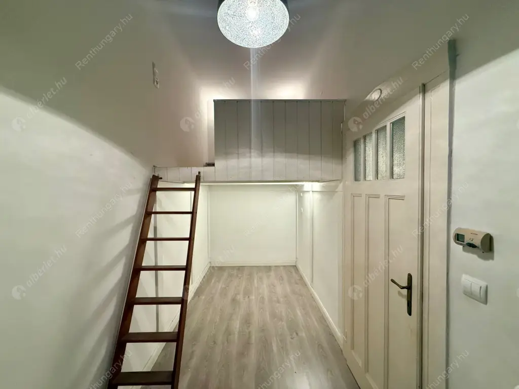 Kiadó albérlet 200000 Ft/hó áron: Budapest, VIII. kerület  Baross utca. Mérete: 44 nm, 2 szobás | Alberlet.hu - 6596593