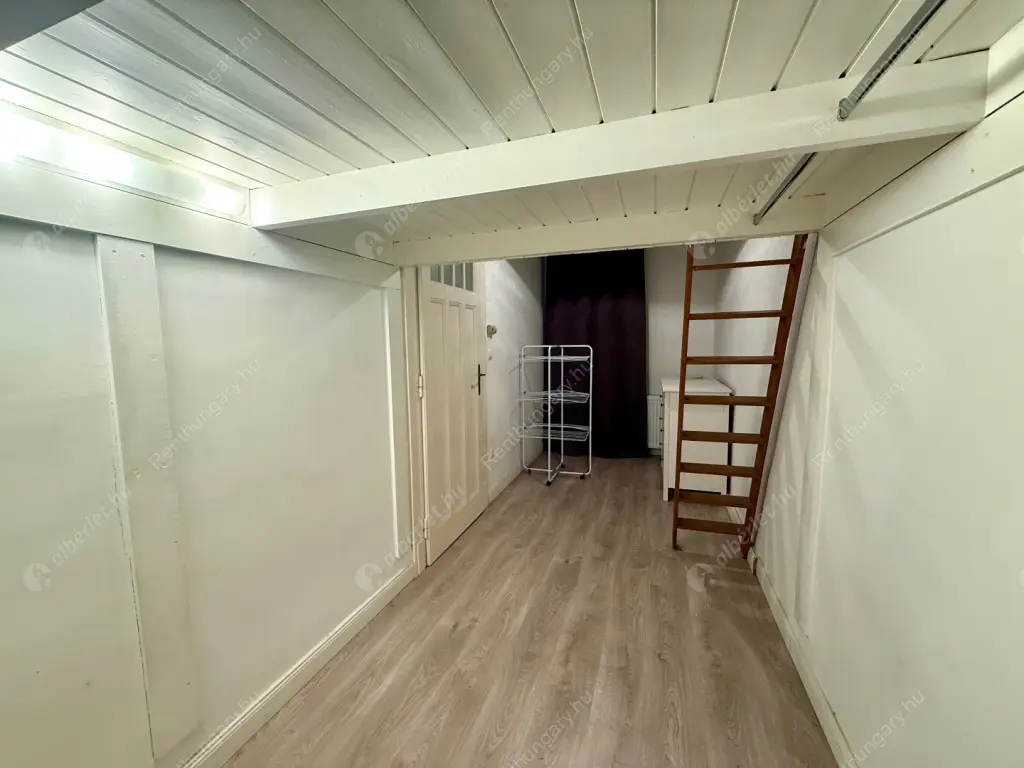 Kiadó albérlet 200000 Ft/hó áron: Budapest, VIII. kerület  Baross utca. Mérete: 44 nm, 2 szobás | Alberlet.hu - 6596595