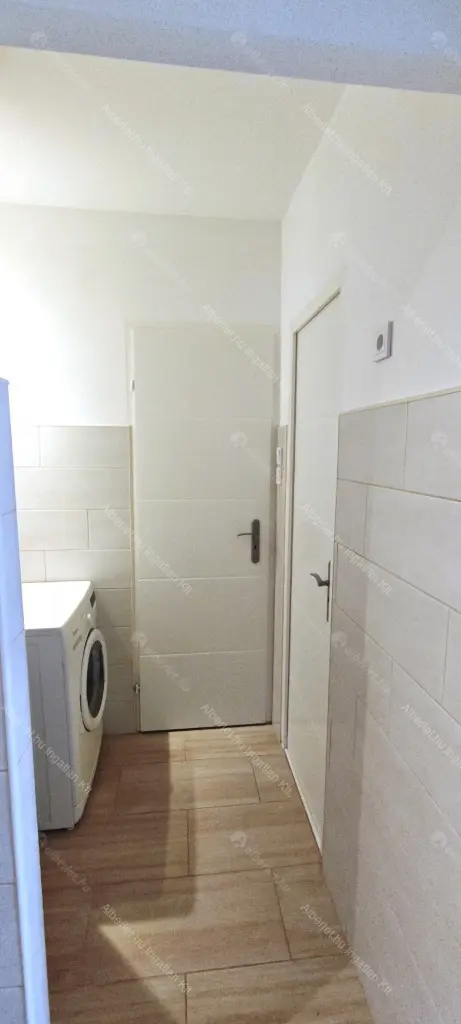 Kiadó albérlet 270000 Ft/hó áron: Budapest, VIII. kerület  Baross utca. Mérete: 45 nm, 2 szobás | Alberlet.hu - 6647297