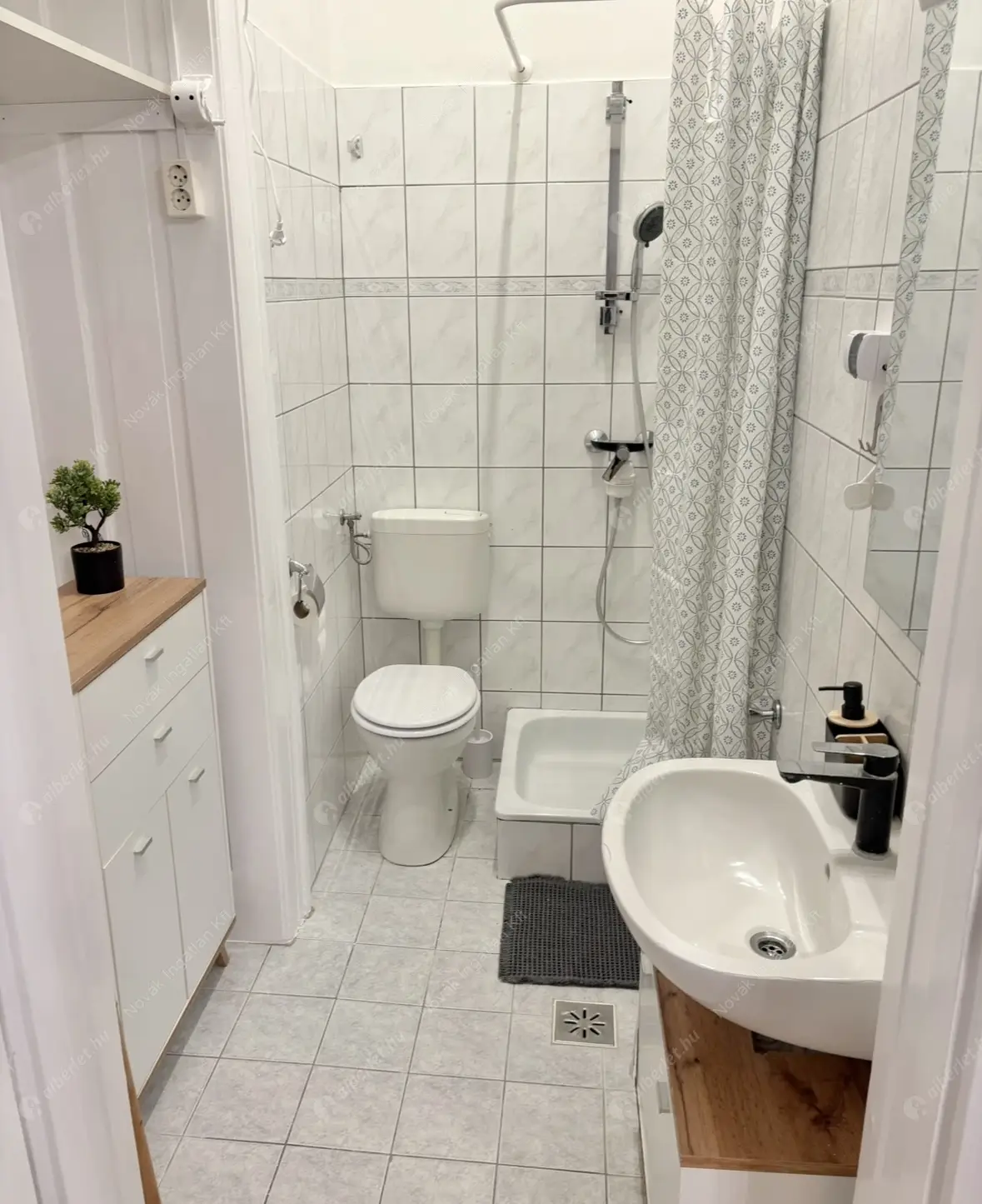 Kiadó albérlet 240000 Ft/hó áron: Budapest, VIII. kerület  Baross utca. Mérete: 47 nm, 2 szobás | Alberlet.hu - 6632525