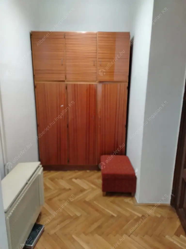 Kiadó albérlet 260000 Ft/hó áron: Budapest, VIII. kerület  Baross utca. Mérete: 51 nm, 1 szobás | Alberlet.hu - 6639626
