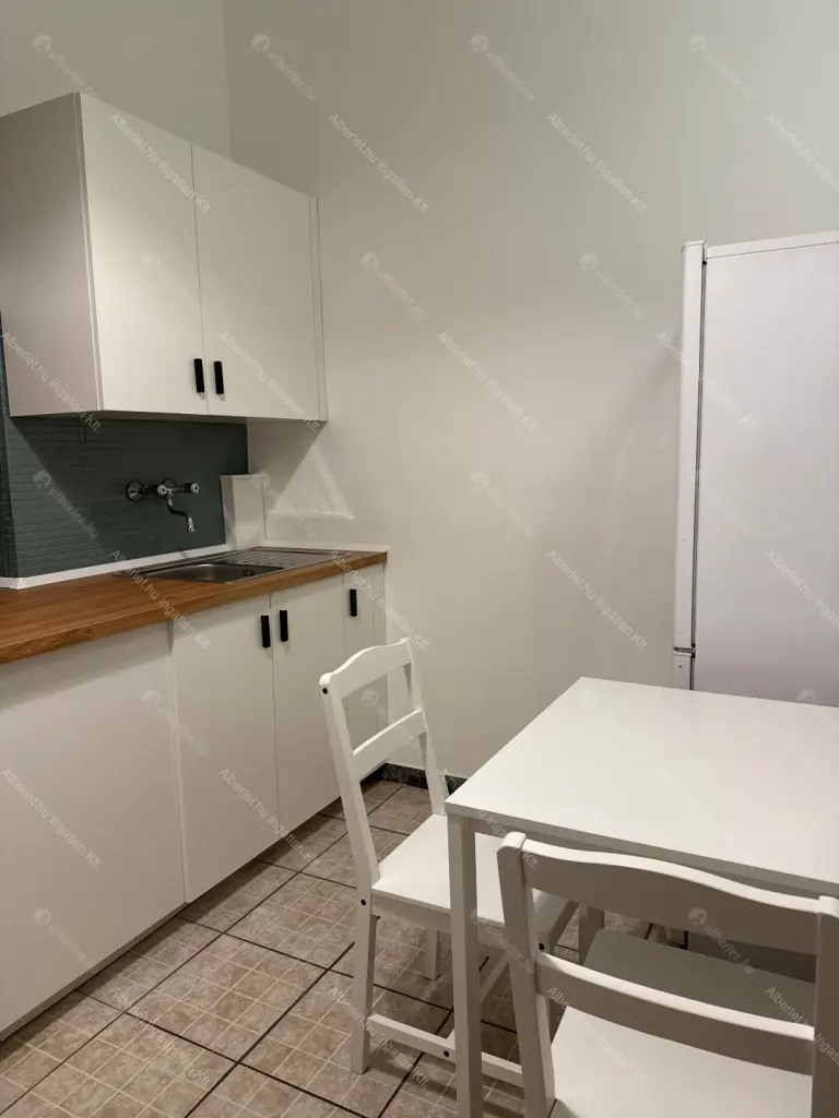 Kiadó albérlet 260000 Ft/hó áron: Budapest, VIII. kerület  Baross utca. Mérete: 51 nm, 1 szobás | Alberlet.hu - 6663388