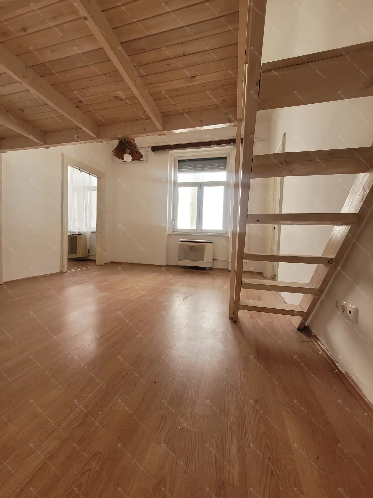 Kiadó albérlet 240000 Ft/hó áron: Budapest, VIII. kerület  Baross utca. Mérete: 56 nm, 2 szobás | Alberlet.hu - 6572803