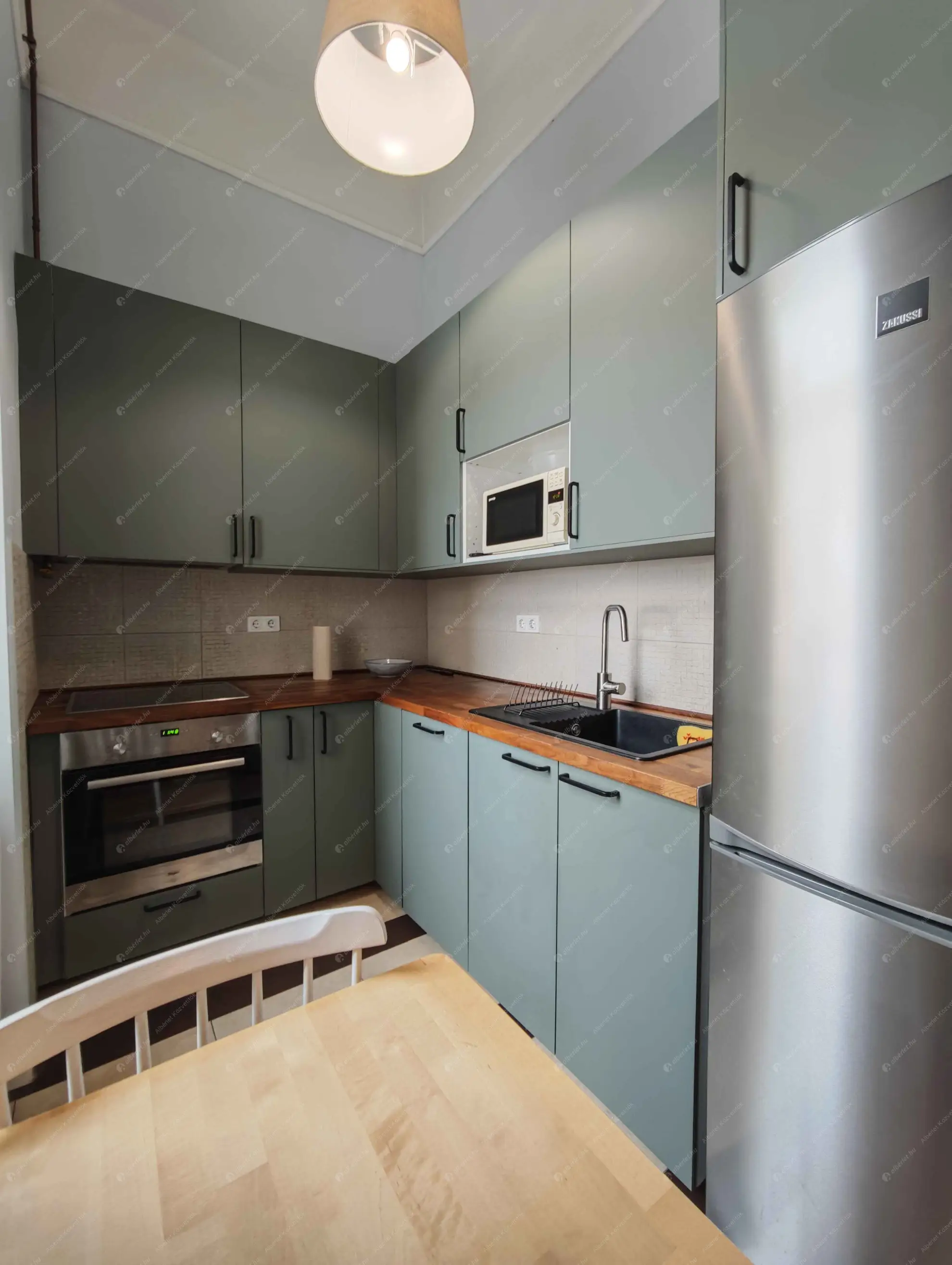 Kiadó albérlet 295000 Ft/hó áron: Budapest, VIII. kerület  Baross utca. Mérete: 59 nm, 2 szobás | Alberlet.hu - 6617106