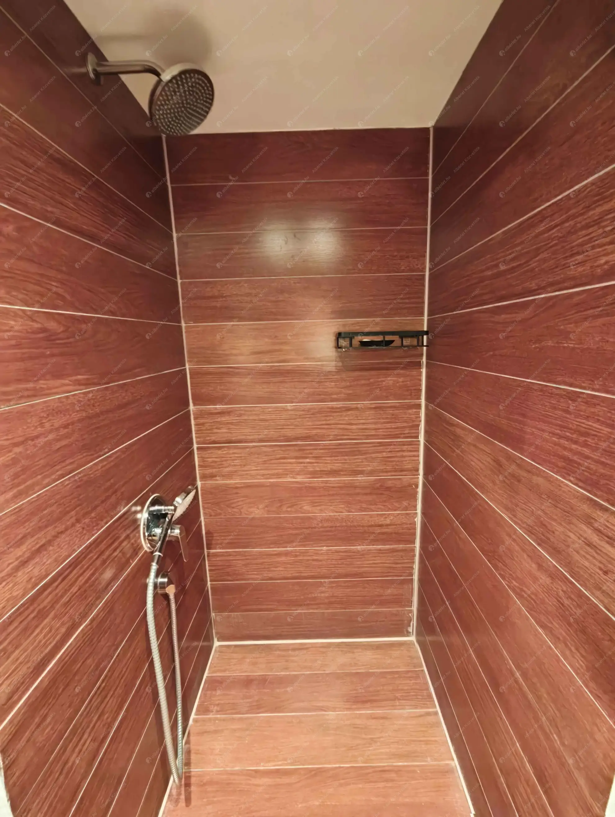 Kiadó albérlet 295000 Ft/hó áron: Budapest, VIII. kerület  Baross utca. Mérete: 59 nm, 2 szobás | Alberlet.hu - 6617113