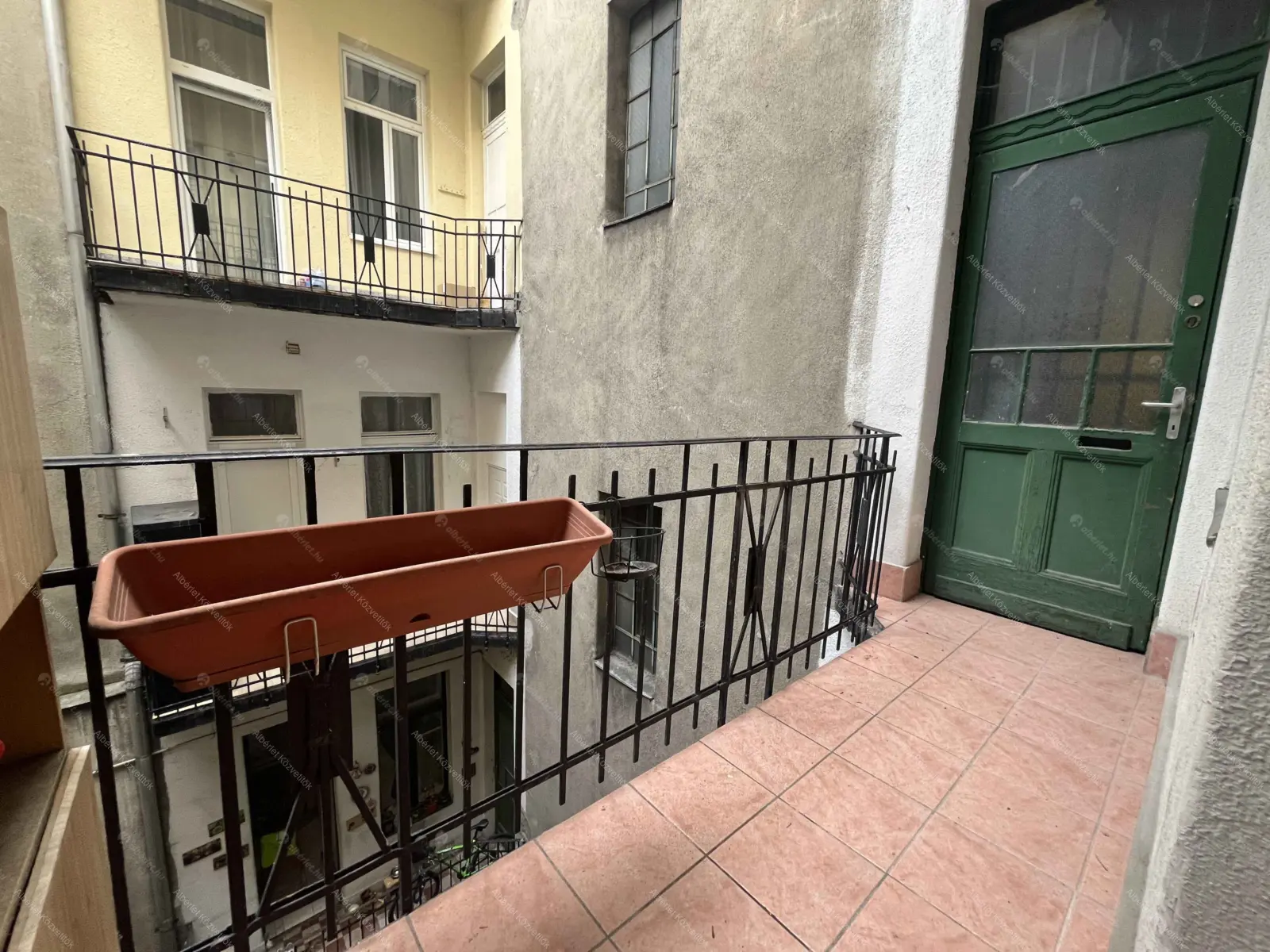 Kiadó albérlet 230000 Ft/hó áron: Budapest, VIII. kerület  Baross utca. Mérete: 67 nm, 2 szobás | Alberlet.hu - 6680405