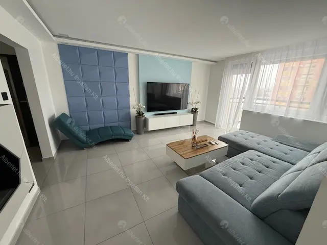 Kiadó albérlet 685000 Ft/hó áron: Budapest, VIII. kerület  Baross utca. Mérete: 72 nm, 3 szobás | Alberlet.hu - 6660569